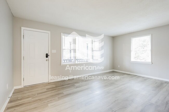 Photo - 702 E Orr St