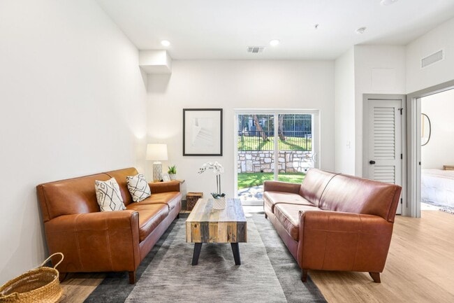 Photo - 2450 Wickersham Ln Unit 2023