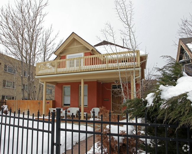 Photo - 1143 Logan St