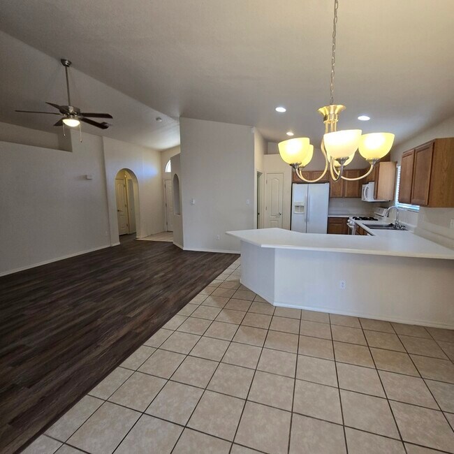 Photo - 669 Sunny Meadows Dr