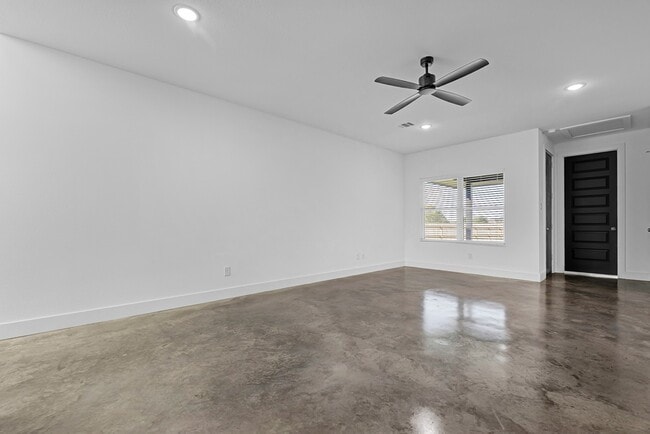 Photo - 3011 Alpha Wolf Ct