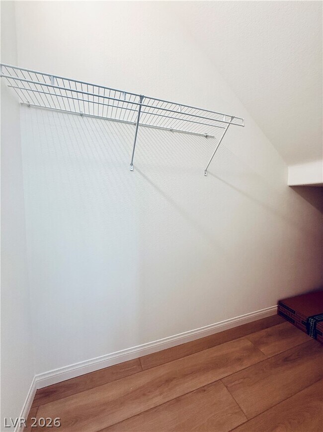 Photo - 520 La Vis Acrs Ln