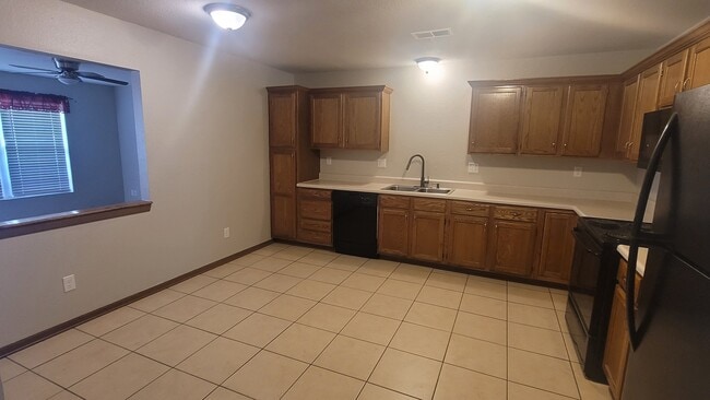 104 SE 24 St Unit C