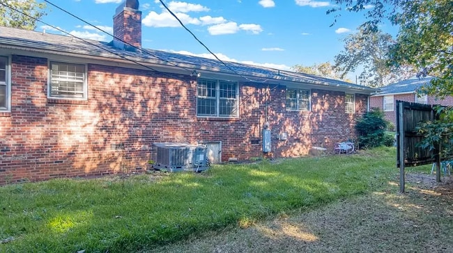 Photo - 728 Asheville Hwy