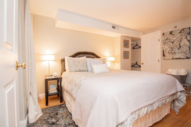 Photo - 23 Jay St Unit B