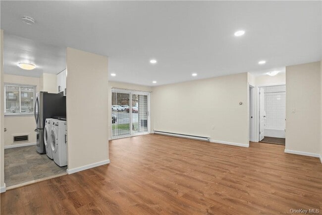 Photo - 305 Vista on the Lake