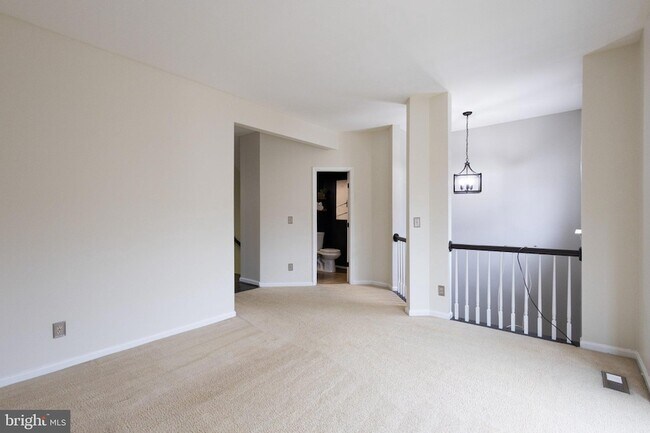 Photo - 15514 Port Washington Ct