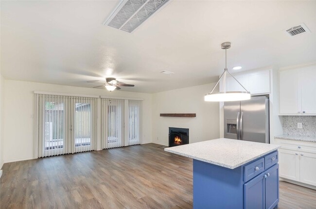 Building Photo - 1 Canyon Oak Pl Rental