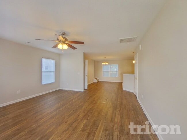 Photo - 1624 Long Paw Ln