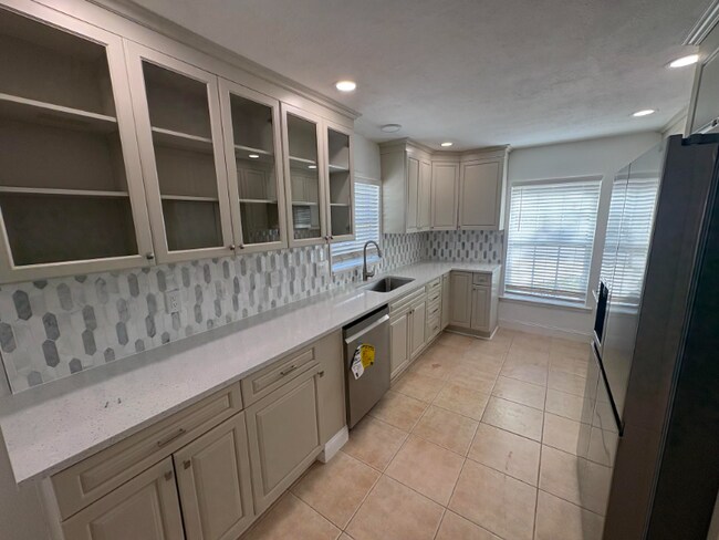 Photo - 2301 S San Jose Cir