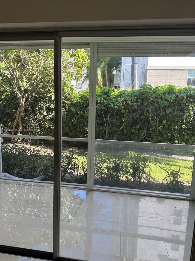 Photo - 6600 NE 22nd Way Unidad 2304