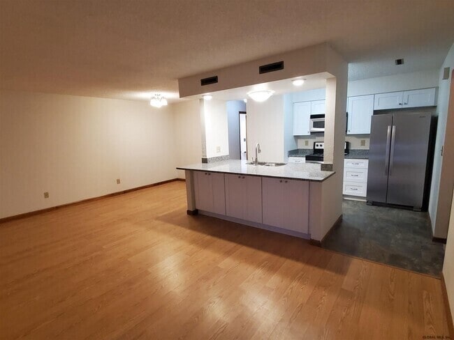 Photo - 120 Victory Way Unidad Victory Way