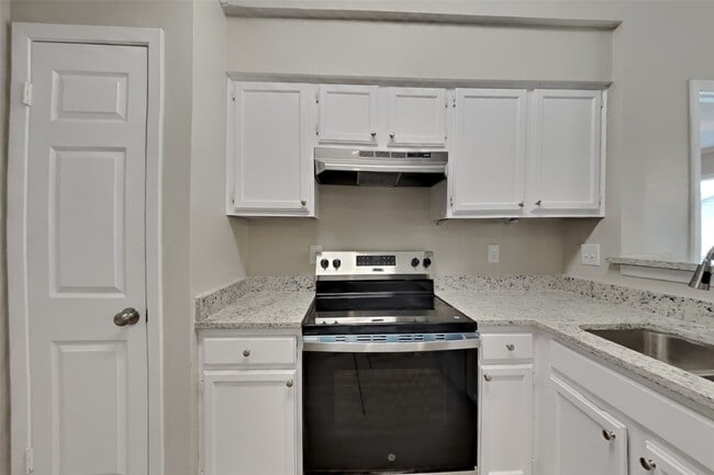Photo - 10107 King Ranch Ln