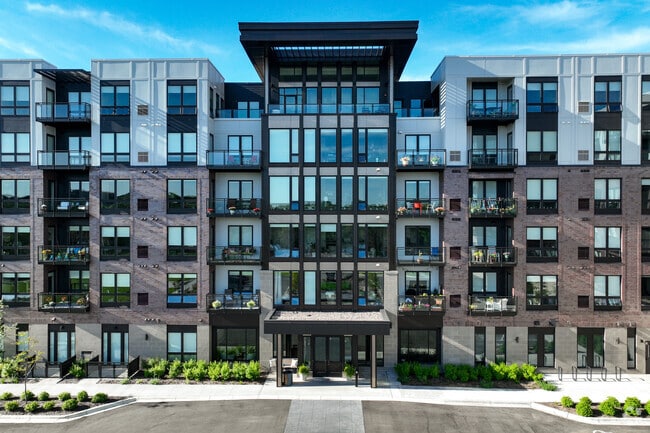 Entrance - Amira Minnetonka