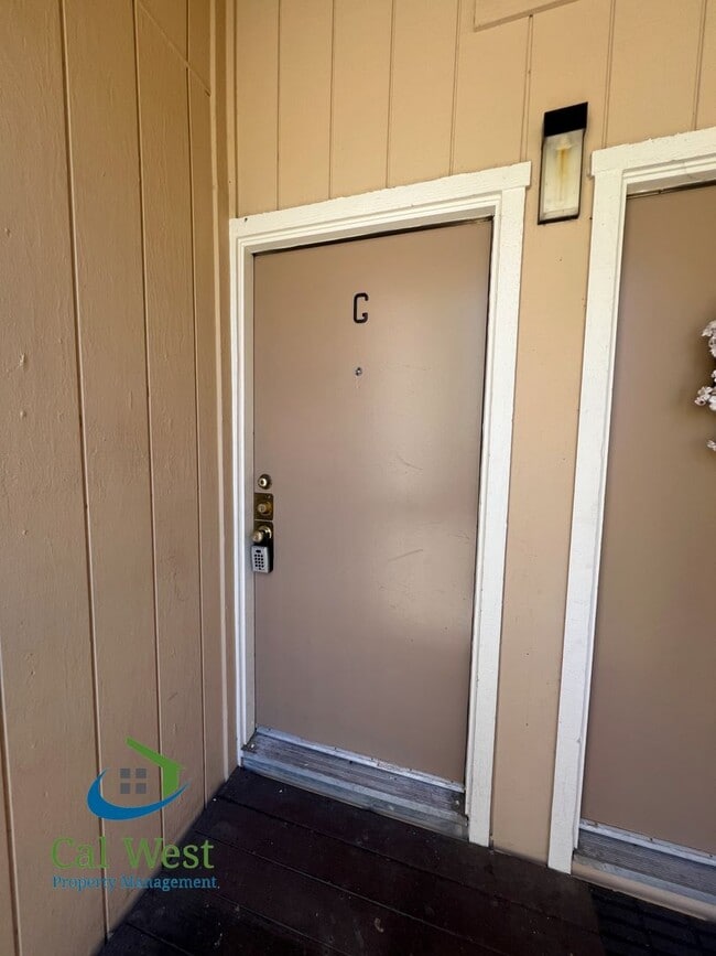 Photo - $3395 - 2 Bedroom, 2 Bath Upstairs Condo in Santa Clara! Unit G
