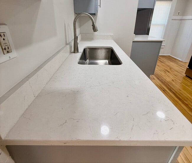 Photo - 1045 Pine St Unit 2