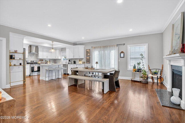 Photo - 27 5th St