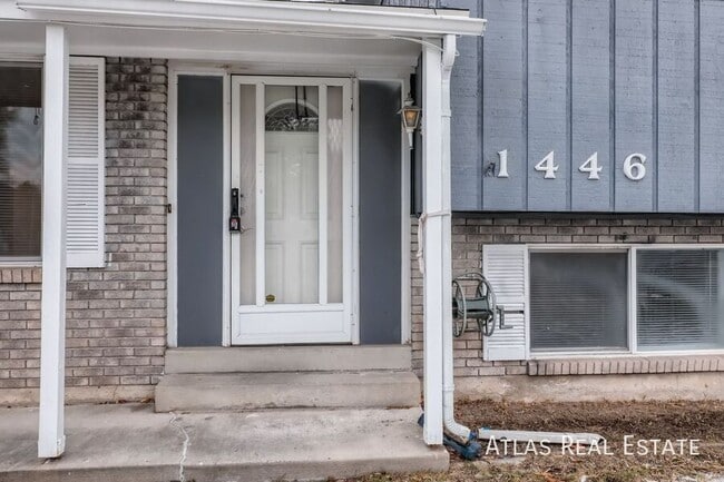 Building Photo - 1446 E 6710 S Rental