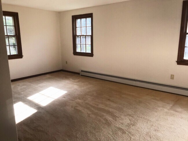 22 Valliria Drive Bedroom 1