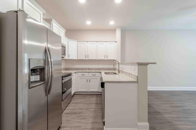 Photo - 279 Smithson Ln