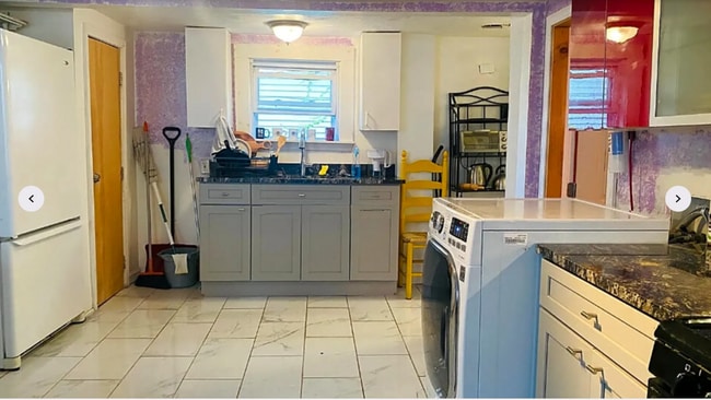 Photo - 40 Bristol St