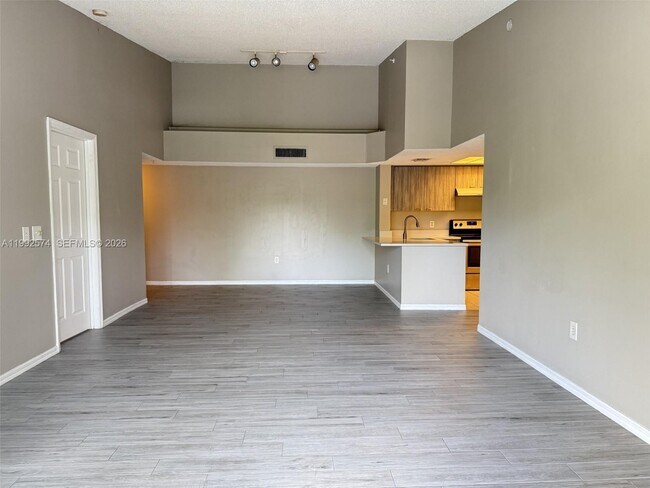 Photo - 5015 Wiles Rd Unit 207