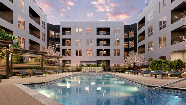 Swimming Pool - Solana Beeler Park Apartments