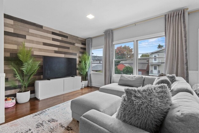 Photo - 114 Bleecker St Unit #1