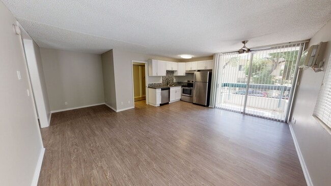 Photo - Wilshire Regency Apts.