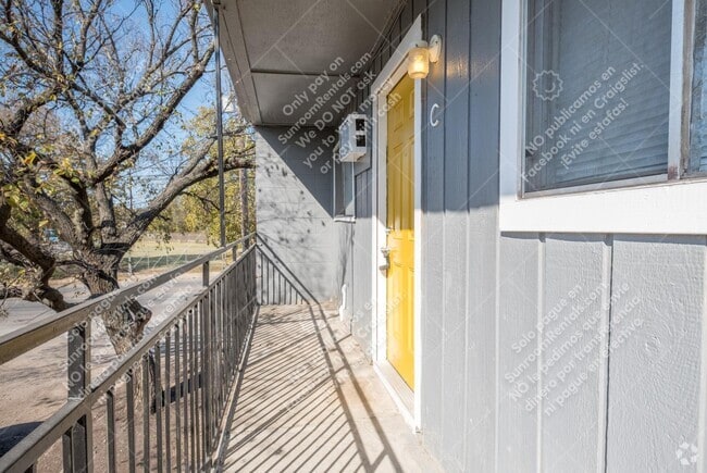 Building Photo - 903 Springdale Rd Rental