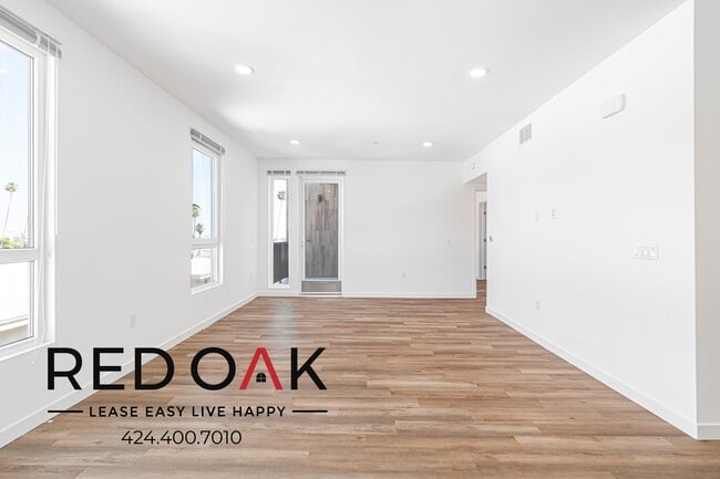 Photo - 1860 N Western Ave Unidad 301