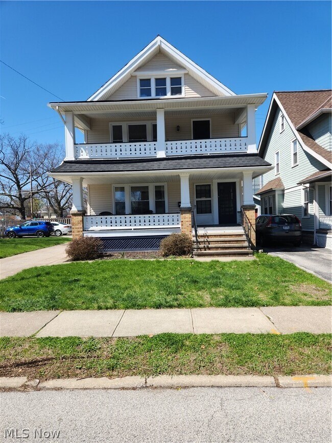 Photo - 1388 Lakewood Ave Unit UP