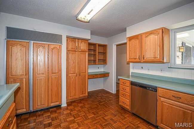 Photo - 925 Moreland Ave