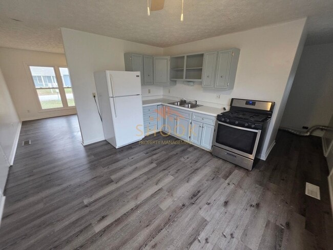 Photo - AFFORDABLE 3 BR HOME ON SOUTH SIDE