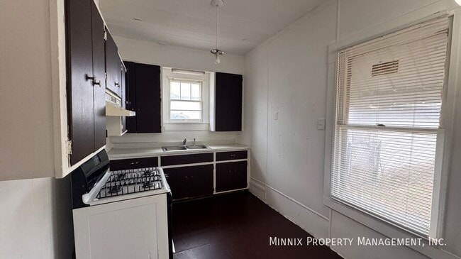 Photo - 802 S Kentucky St