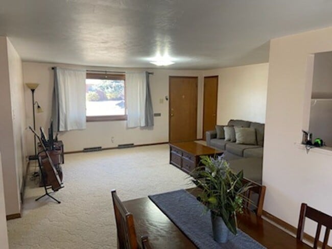 Photo - 1242 Sumner St