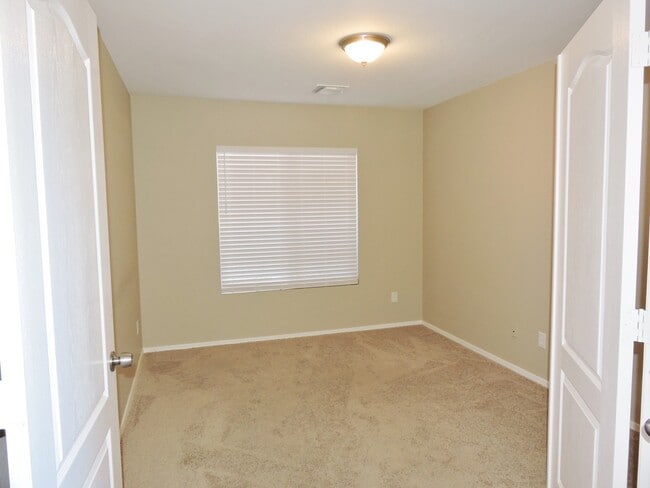 Photo - 4 BEDROOM 2 1/2 BATHROOM WITH OFFICE AND LOFT