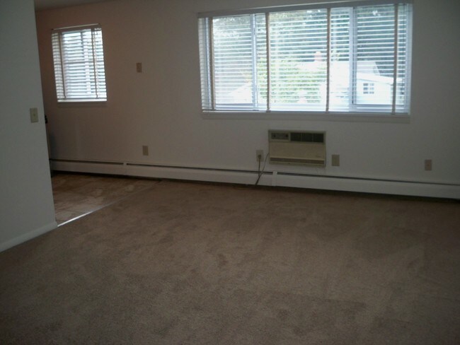 Photo - Francis Apartments