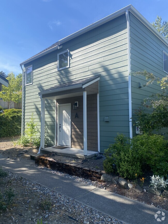 Building Photo - 8400 25th Avenue Southwest Unit A Rental