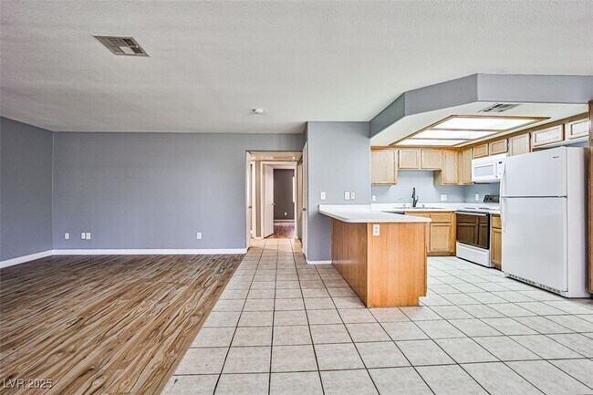 Photo - 8410 Eldora Ave Unit 1001