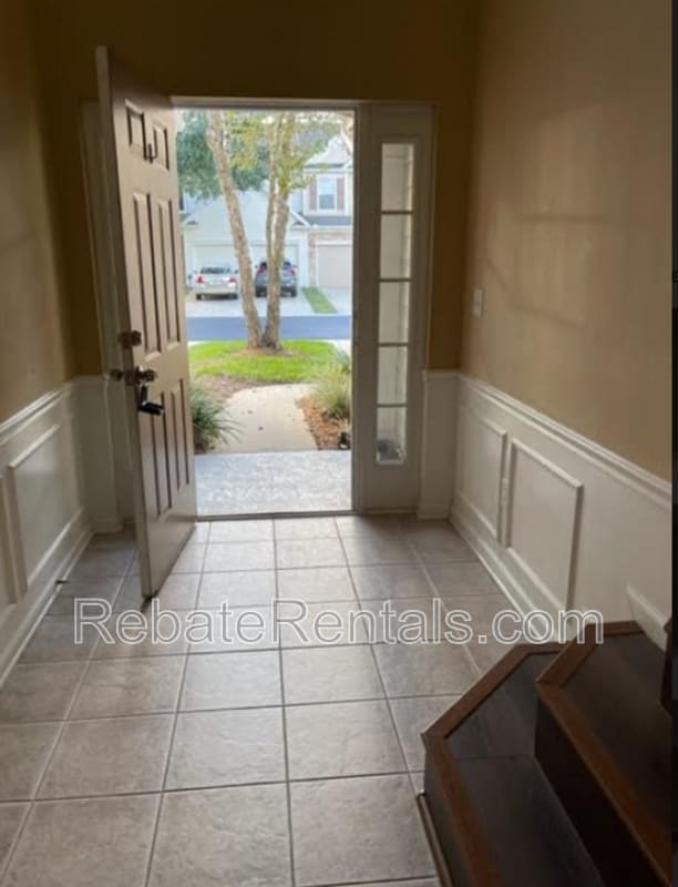 Photo - 11043 Castlemain Cir E