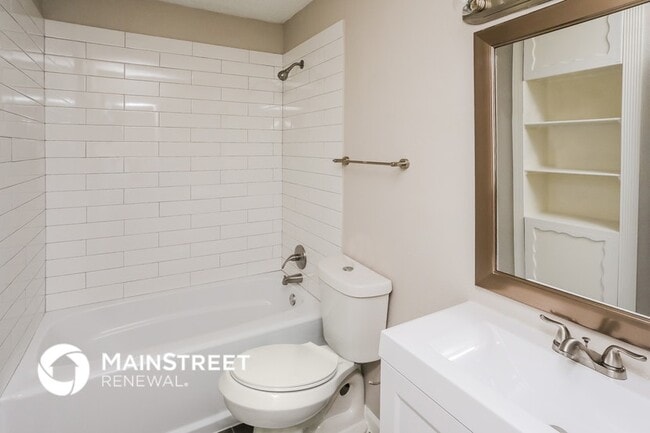 Photo - 10405 Kinslow Dr