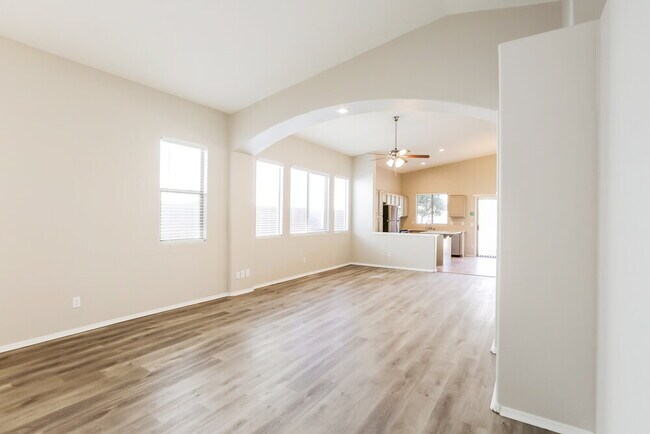 Photo - 4001 E Timberline Rd