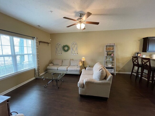 Photo - Cottage Glen Townhome. -- Full Furnished !!!