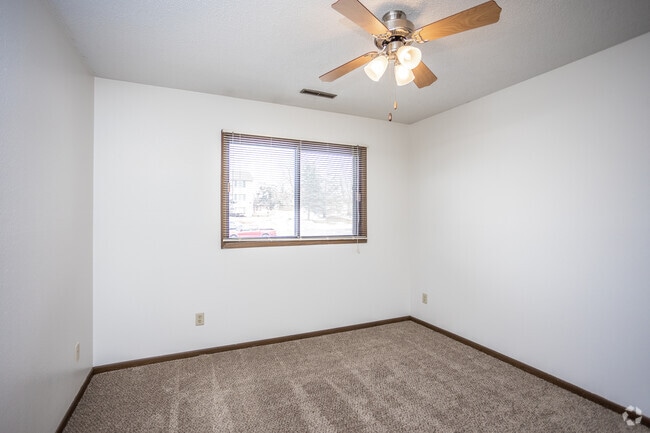 1BR, 1BA - Stonewood/515 SF