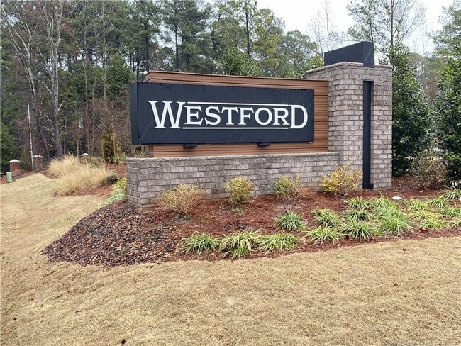 Photo - 347-347 Scottsdale Dr