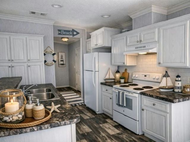 Photo - 6515 15th St E