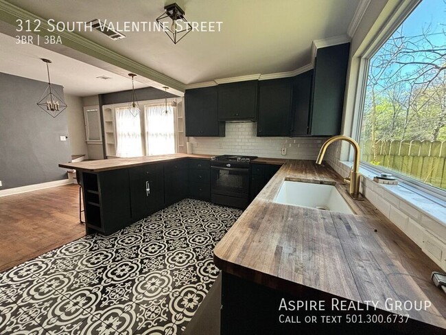 Photo - 312 S Valentine St