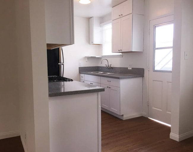 Photo - "Charming 2-Bed in Prime Culver City Location"