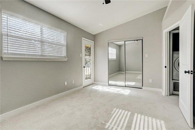 Photo - 1810 River Crossing Cir